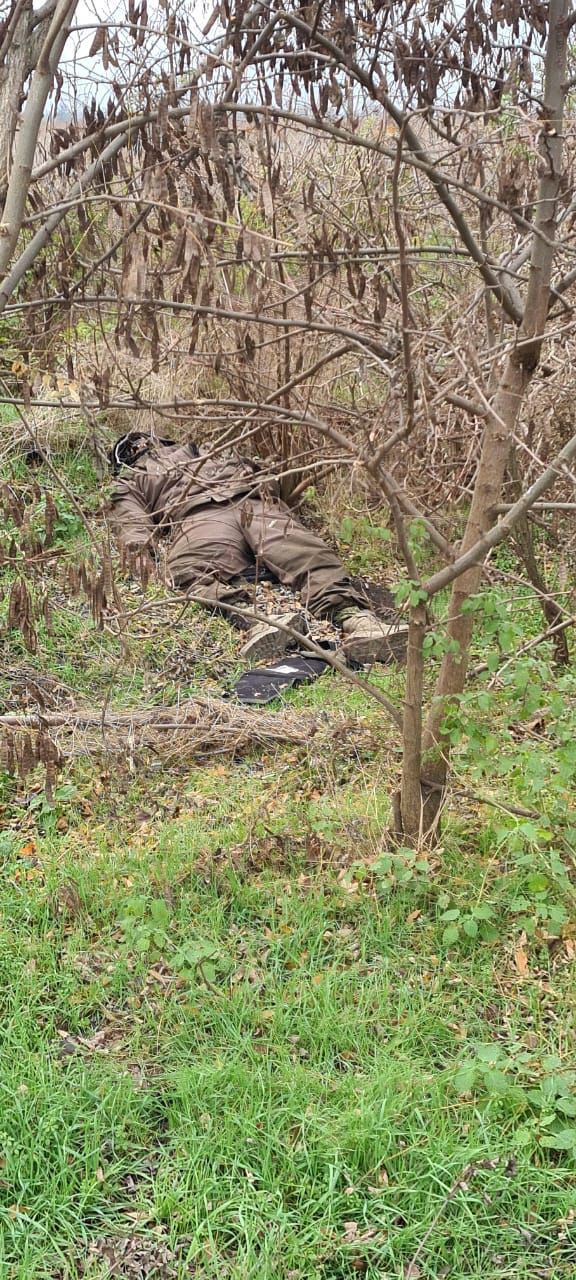 Russians abandoned bodies of dead Chechens during retreat from Kherson region 12 Russians abandoned bodies of dead Chechens during retreat from Kherson region 12