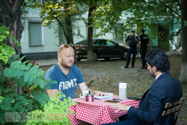 Гео Лерос: Зеленський сказав Арахамії, що якщо мене сьогодні не виключать, він завтра розпустить парламент 07 Гео Лерос: Зеленський сказав Арахамії, що якщо мене сьогодні не виключать, він завтра розпустить парламент 07