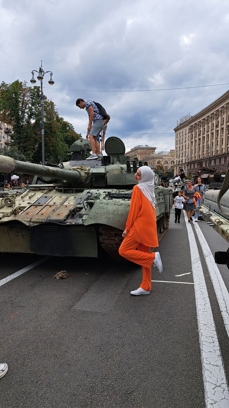Трофейную российскую технику выставили на Хрещатике 21
