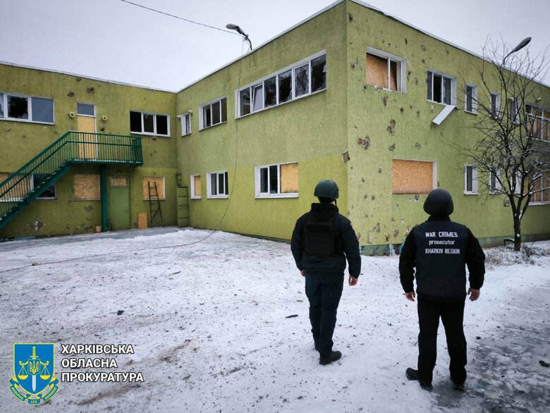 Наслідки російських обстрілів Куп’янська: поранено жінку, пошкоджено житлову й освітню інфраструктуру 04