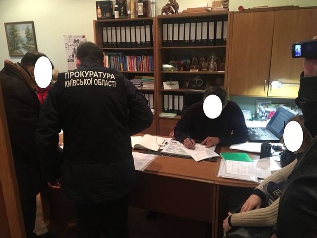 На взятке в 15 тыс. долларов пойман арбитражный управляющий на Киевщине 02 На взятке в 15 тыс. долларов пойман арбитражный управляющий на Киевщине 02