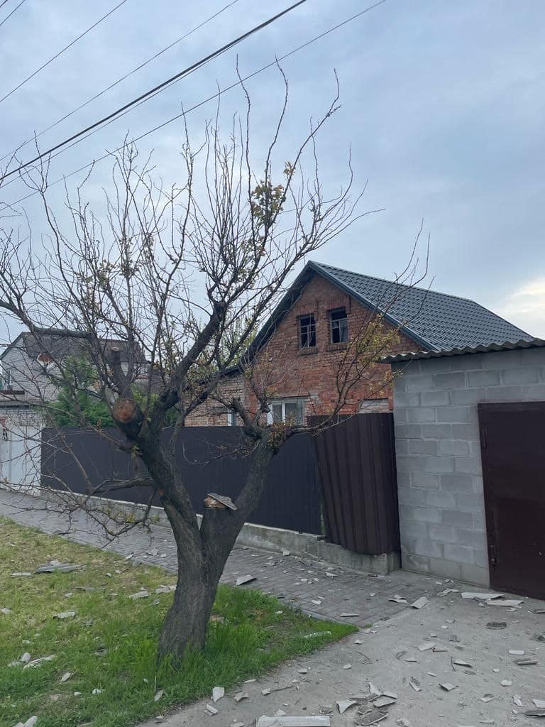Последствия ракетного удара по Днепру и обстрела Никополя 05