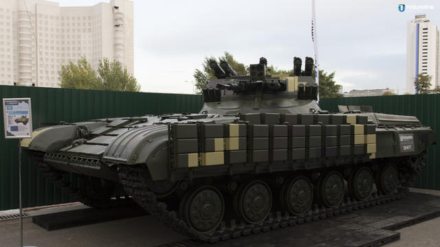 Укроборонпром впервые представил боевую машину поддержки танков - Страж 02