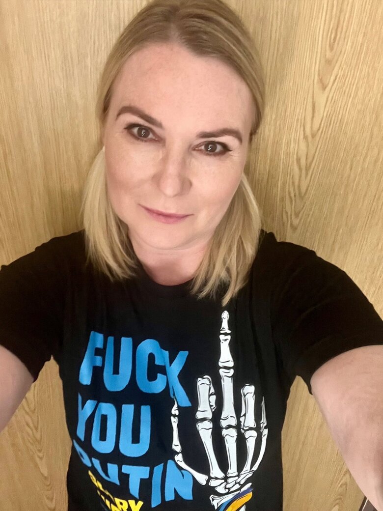 F#CK YOU PUTIN: глава Минобороны Чехии Чернохова поздравила Путина с днем рождения 01