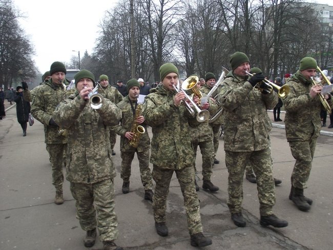 С воином 58-й ОМПБр Антоном Хобой, погибшим 26 января на Донбассе, простились в Шостке 11