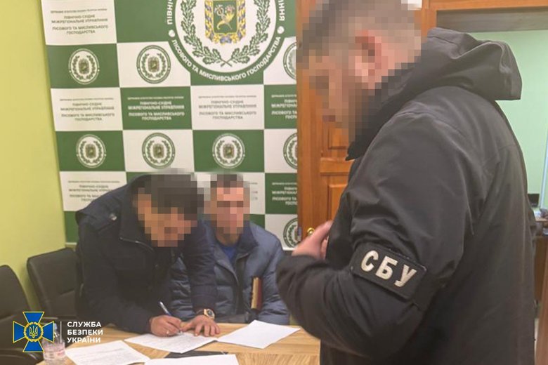 Незаконні оборудки з деревиною на Харківщині