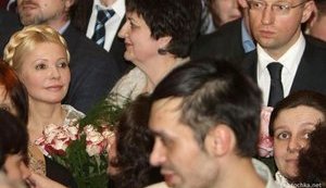 Тимошенко и Яценюк встретились на вечере Лины Костенко. Но сделали вид, что незнакомы.... ФОТОрепортаж