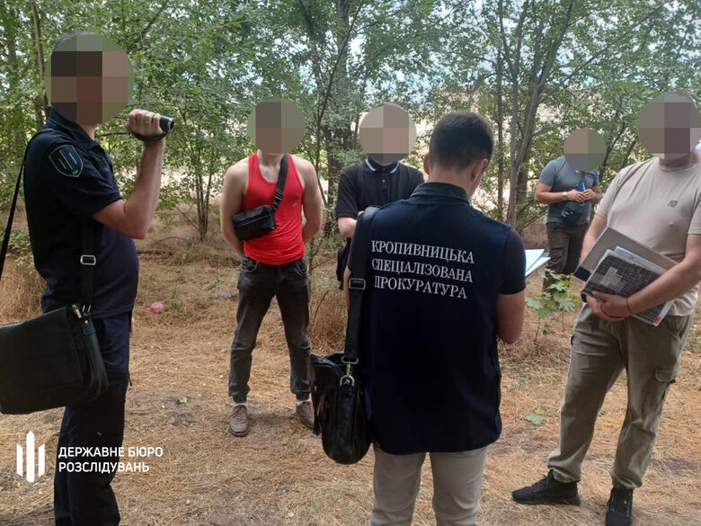 Чиновник ТЦК в Кропивницком за деньги помогал снять с розыска мужчин