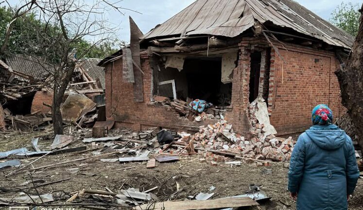 Війська РФ ударили ракетами по Недригайлівській громаді Сумщини: поранено людину