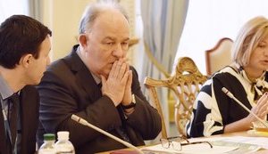 Щодня близько 70 патрулів місії ОБСЄ перевіряють майже 470 км уздовж лінії зіткнення на Донбасі, - Ірина Геращенко. ФОТОрепортаж