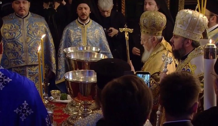 Церемонія передачі Томосу та урочиста літургія в Стамбулі. ВIДЕО