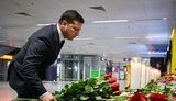 Зеленский в аэропорту "Борисполь" почтил память жертв авиакатастрофы в Иране. ВИДЕО + ФОТО
