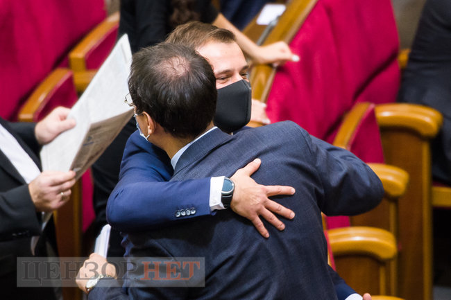 Прямое распоряжение Кивы, новый образ Тимошенко, фотожабы на Зеленского и сообщение от лисички Волошину из ОПЗЖ, - день работы ВР 17 ноября 32