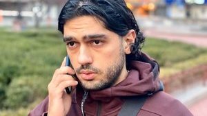 Тищенко должен сложить депутатский мандат, - "слуга народа" Лерос