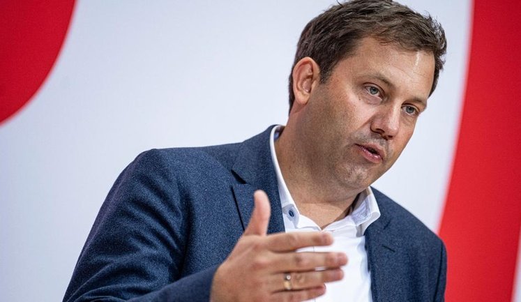 Варто якнайшвидше припинити весь імпорт сталі з Росії, - віцеканцлер Німеччини Клінгбайль