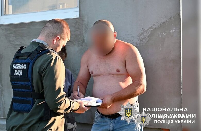 Ділки допомогли втекти за кордон майже сотні чоловікам