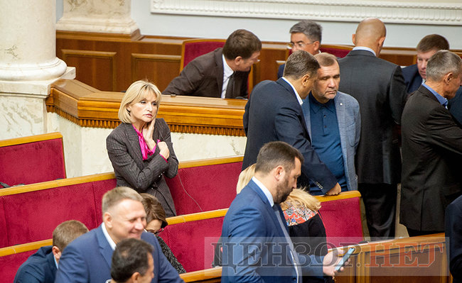 Сироїд з листівками, уклін Добкіна Льовочкіній і замислений Фельдман, - робочий день Ради 4 жовтня 15