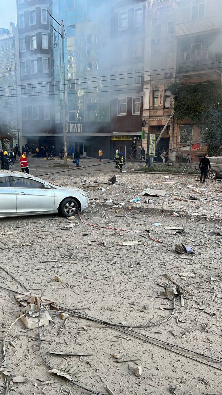 Внаслідок атаки дронів на житловий будинок у Києві загинула жінка, 18 осіб врятовано, - Офіс Генпрокурора 05