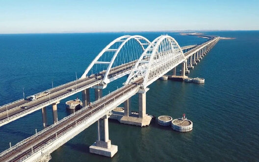 У ВМС пояснили зменшення захисту Кримського мосту