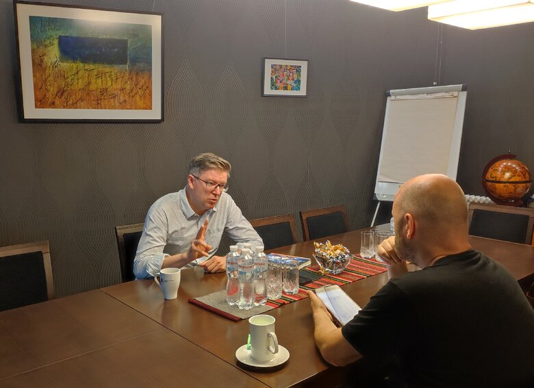 Посол Естонії Каймо Кууск: Ми були надзвичайно щасливі, коли ви збили ракету Кинджал над Києвом. Це був прямо рок-н-рольний момент! 12 Посол Естонії Каймо Кууск: Ми були надзвичайно щасливі, коли ви збили ракету Кинджал над Києвом. Це був прямо рок-н-рольний момент! 12