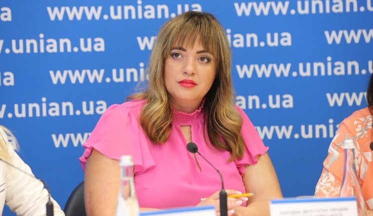 Запланированное в Бюджете-2022 повышение минимальной зарплаты не является достаточным. Поручили правительству пересмотреть показатель, - член профильного комитета ВР Забуранная