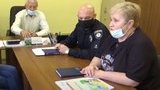 60-річну вчительку зі Львівщини, яка погрожувала учневі ножем, звільнили