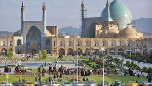 Действующий президент Ирана лидирует на выборах