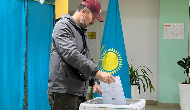 У Казахстані відбувся референдум щодо змін до конституції, що посилюють владу президента