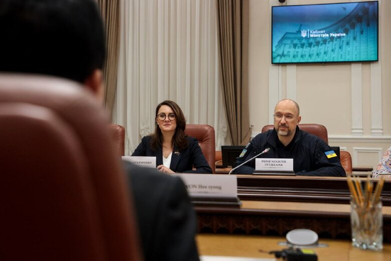 Ukraine and South Korea signed agreement on loans for reconstruction 02