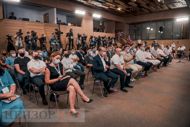 У Києві відбувається зїзд партії Пропозиція 08