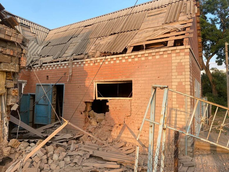 Враг вечером обстрелял Никополь, один человек получил ранения 02 Враг вечером обстрелял Никополь, один человек получил ранения 02