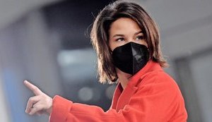 Хладагент Бербок: стосунки ФРН і РФ явно охолоджуються
