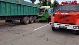 В результате столкновения автобуса с грузовиком на Днепропетровщине пострадали 22 человека, - ГСЧС. ФОТО