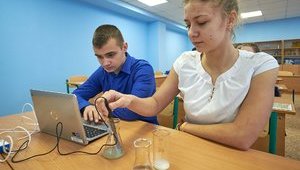 Кабмин утвердил план популяризации естественных наук и математики среди школьников