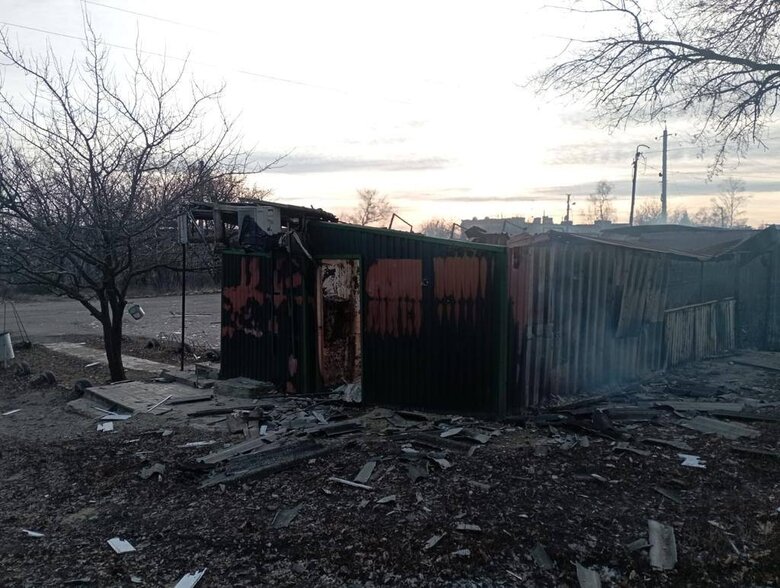 Доба на Харківщині: масштабна пожежа після влучання у склад піротехніки у Харкові та обстріли понад 20 населених пунктів 04