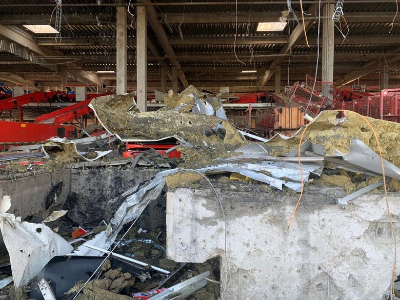 Оккупанты обстреляли почтовое отделение в Николаеве, ранены трое человек, - Ким 02