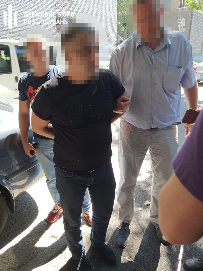 Чиновник полиции в Полтаве пойдет под суд за вымогательство: хотел ежемесячно получать от бизнесмена 10 тыс. 04