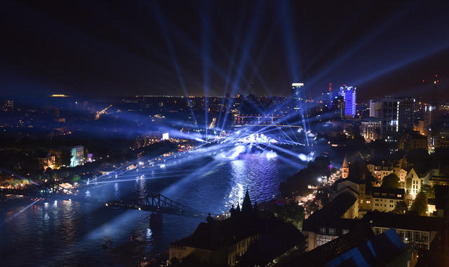 германия берлин празднование