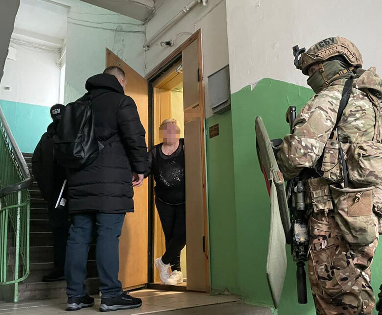 Керівництво міграційной поліції викрито на організації борделів 02