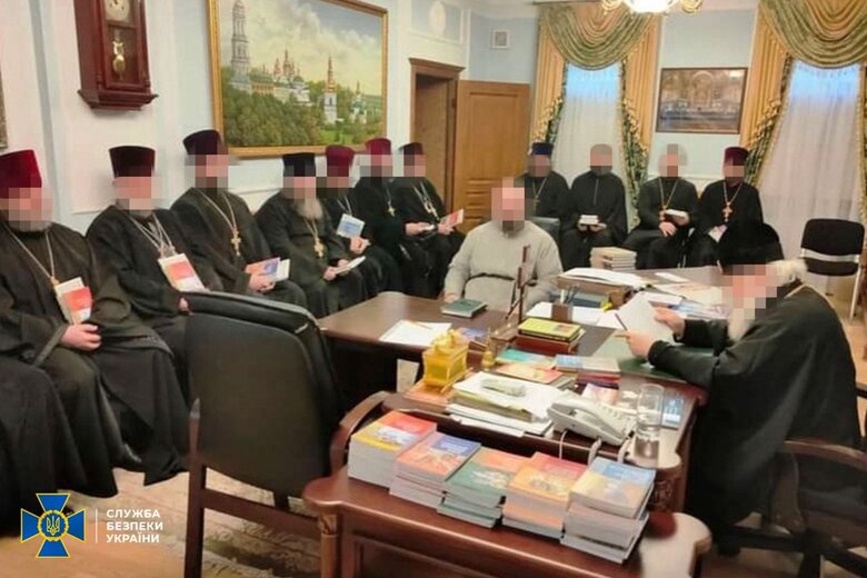 СБУ провела обшуки у керівництва УПЦ МП на Кіровоградщині 05