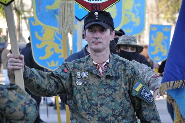 У центрі Києва відбувся марш вишиванок на честь дивізії СС Галичина 07