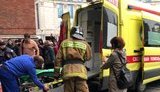 Человек с плакатом "С днем ​​рождения, Путин" поджег себя в центре Петербурга