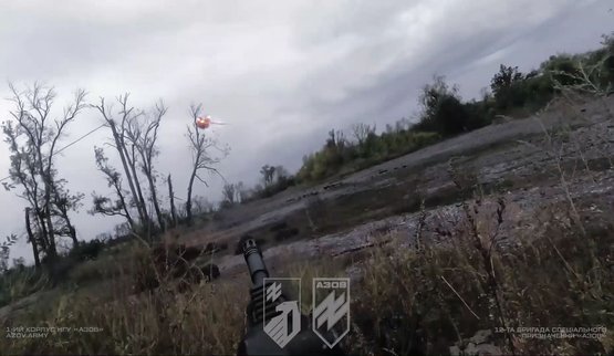 Бригада Азов показали бойову роботу по російських безпілотниках в смузі своєї відповідальності