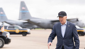 Президент Джо Байден на базі Національної гвардії Делавера в Нью-Каслі, штат Делавер, у п’ятницю, 19-го квітня 2024 р.