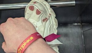В клубе Киева мужчина напал на трансгендерную девушку: полиция открыла производство