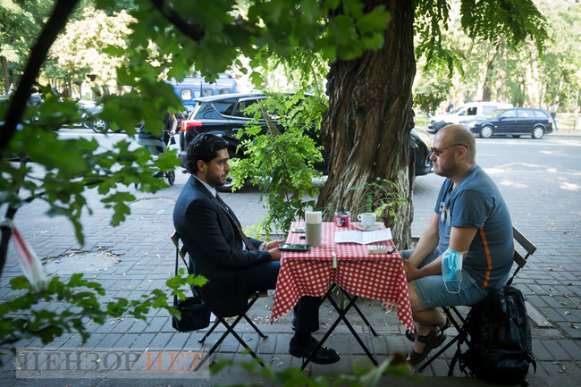 Гео Лерос: Зеленський сказав Арахамії, що якщо мене сьогодні не виключать, він завтра розпустить парламент 04 Гео Лерос: Зеленський сказав Арахамії, що якщо мене сьогодні не виключать, він завтра розпустить парламент 04