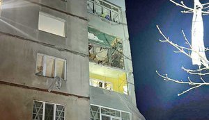 У багатоповерхівці Харкова попередньо вибухнула газо-повітряна суміш: двоє загиблих, зруйновано перекриття між п’ятим та шостим поверхами. ФОТО