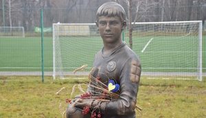 Памятник убитому наемниками РФ Народному Герою Украины Степану Чубенко установили в Краматорске. ФОТОрепортаж