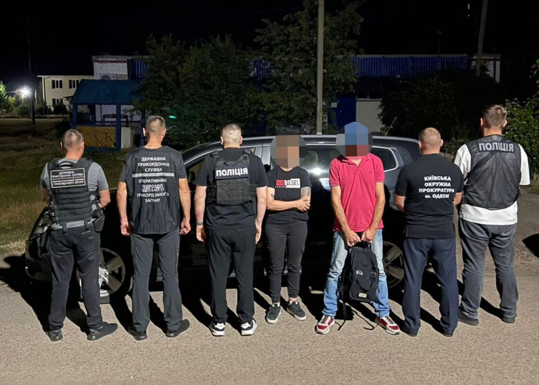 В Одесі затримали жінку, яка переправляла людей через кордон за $500