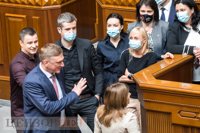 Присяга Аксенова под крики Ганьба!, беседа Власенко и Шуфрича, сообщение Шахову: Сергуня камасутру забрать? Или будешь изучать?, - работа ВР 19 мая 22